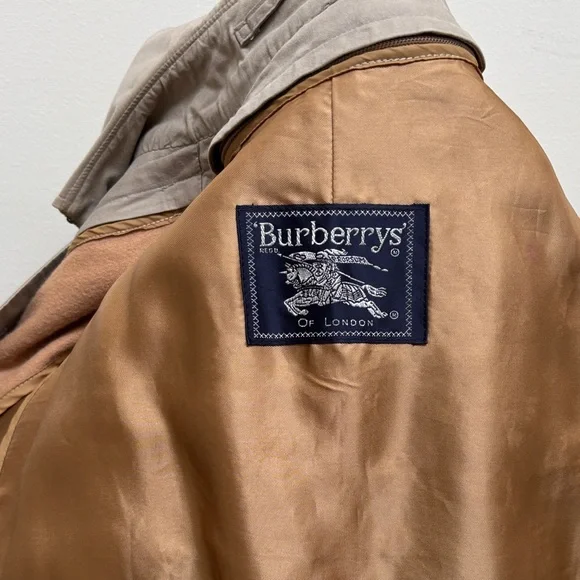 BURBERRYS Vintage Classic Tan Trench Coat- 8 Long - Picture 6 of 17